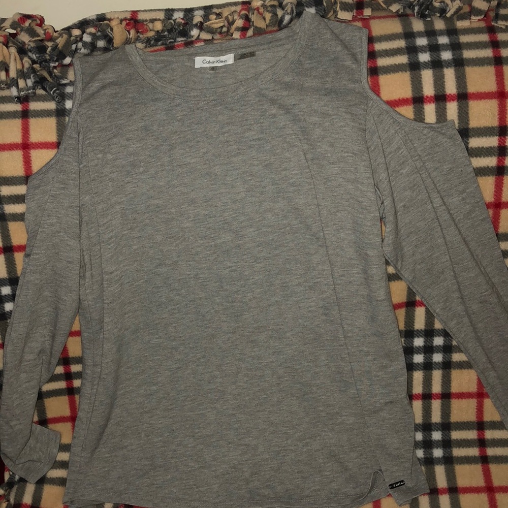NWOT Calvin Klein cold shoulder scoop neck Sweater